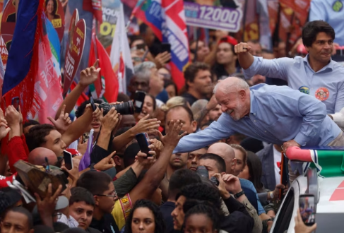 Lula prohíbe las apuestas online en Brasil con decreto histórico