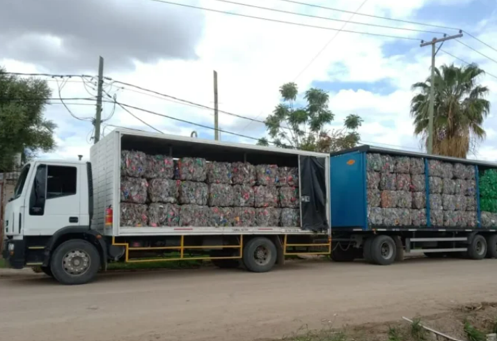 Tunuyán Verde: cuatro toneladas de plástico reciclado financian premios escolares