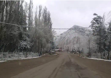 Nieve sorpresa en el Manzano Histórico en plena primavera