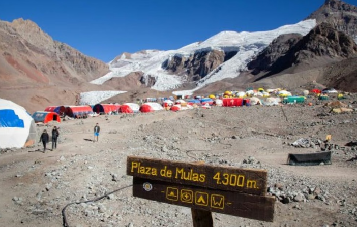Aconcagua retrasa su apertura por nieve y riesgo de avalanchas