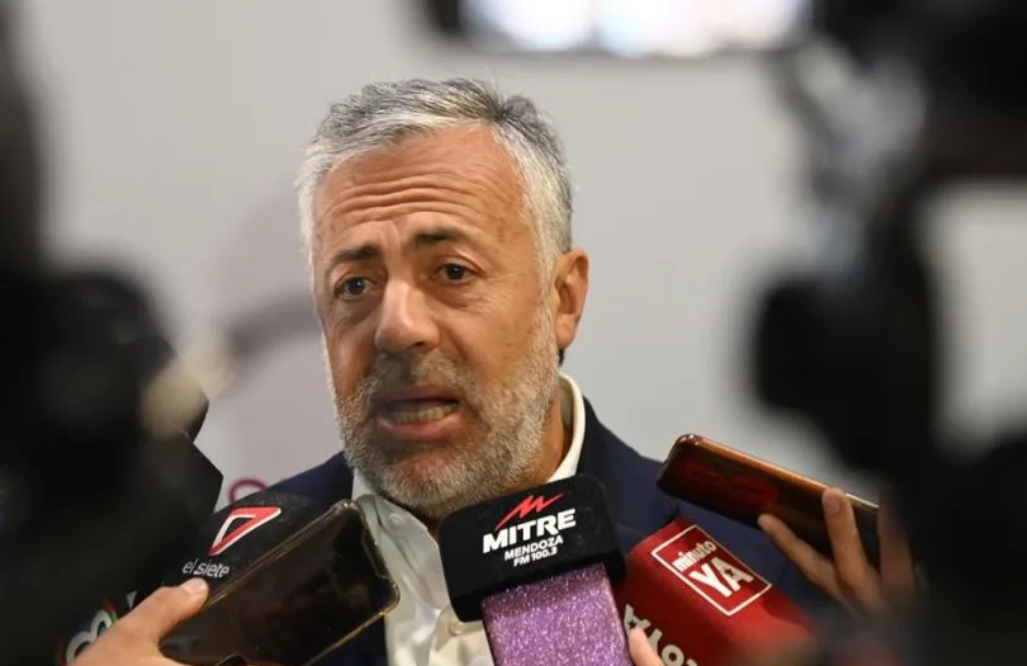 Cornejo anuncia acciones legales contra red de desinformación en Mendoza