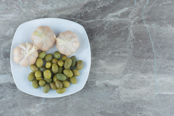 Ajo y aceitunas del Valle de Uco bajo presión por tensión con Brasil
