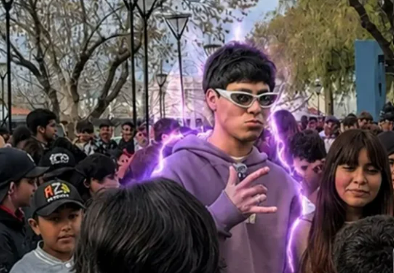 Matías Vera reunió a más de cien jóvenes en competencia de farmear aura