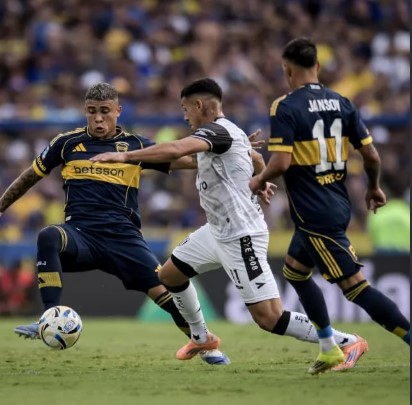 Gimnasia recibe a Boca Juniors en busca de otra victoria