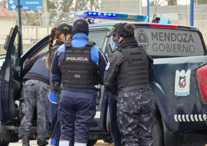 Ataque a cuchillo en el centro mendocino deja a mujer herida